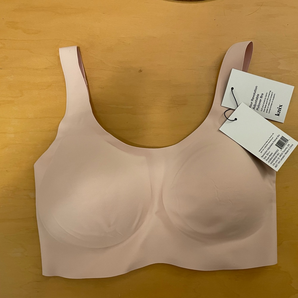 New never worn Knix bra